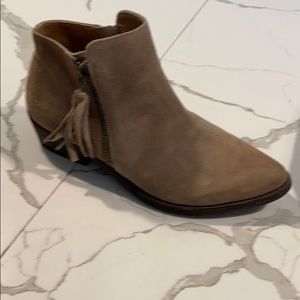 Tan “Freida” Chocolate Blu fringed suede booties